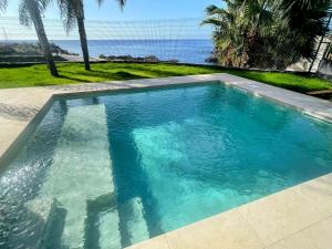 Luxury Oceanview Villa de Nava with heated private pool