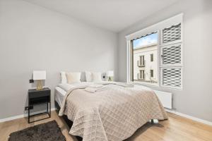 City Lux 2BR & 2BA with Free Parking City Center