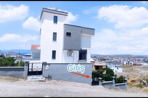25 m2 Stüdyo Daire 2 Banyo Mutfak