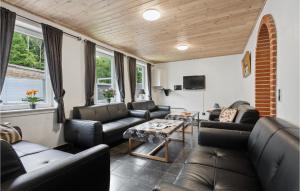 7 Bedroom Stunning Home In Sønder Omme