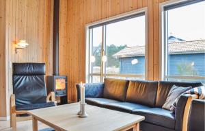 Three-Bedroom Holiday Home In Ulfborg