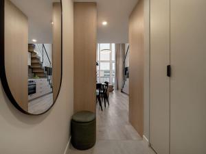 Brand New 58 Loft with Free Parking