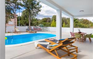 3 Bedroom Stunning Home In Barbariga 