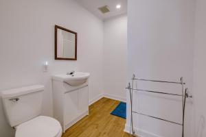 Chambre 302 de lhôtel Victoria confortable et moderne