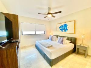 Modern 2-Bedroom, 2-Bath Apartment in the Heart of Playa del Carmen- Arenis Condos
