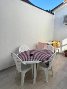 Bed in 6-Bed Dormitory Room room in Lovely Home Mostar