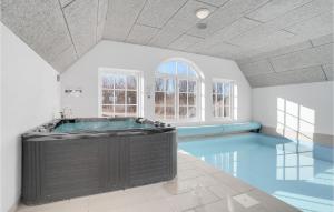 7 Bedroom Gorgeous Home In Ulfborg