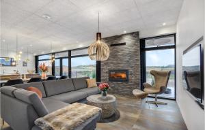 Gorgeous Home In Thisted With Wifi