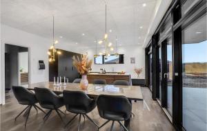 Gorgeous Home In Thisted With Wifi