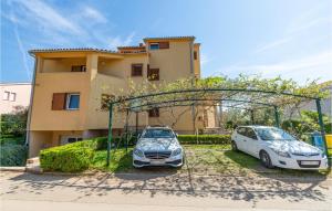 Beautiful Apartment In Valbandon