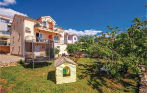 2 Bedroom Lovely Apartment In Kostrena