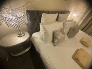 & Cosy Apartment in the heart of Stokes Croft