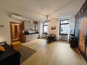 RivApartmentsDowntowN Urban