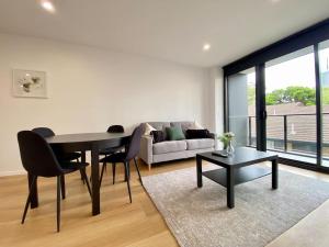 Stylish 1BR Apartment in Surfers, Pool, Gym