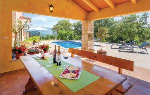 Stunning Home In Barisici With Wifi 