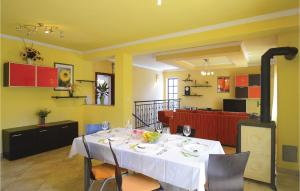 Stunning Home In Barisici With Wifi 