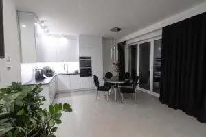 Apartament Black Glamour 728-828-835 - Checiny