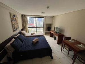 3 - Flat a 70 metros do Salvador Shopping