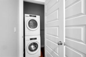 Chic NoLibs 1BR - Pool & Gym