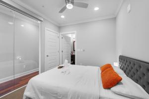 Chic NoLibs 1BR - Pool & Gym