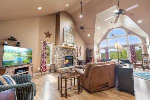 Enchanted Primrose Chalet #3709 Chalet