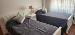 Depto 3 ambientes 2 baños con cochera zona Shopping Aldrey