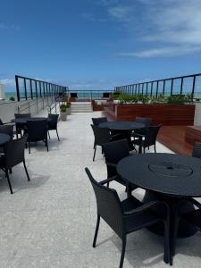 Flat com Jacuzzi Privativa a 50m do mar