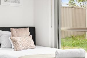 Cozy Single Room - Nearby Stations & Shops - Shared Bathroom