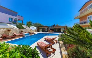 Amazing Apartment In Kastel Stari