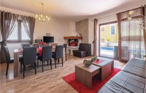 Cozy Home In Betiga With Wifi 
