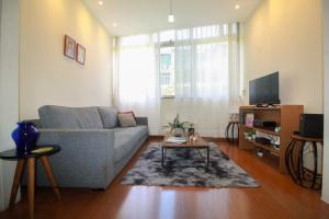 Conforto em Copacabana perto da praia, metro, bares, mercados e restaurantes