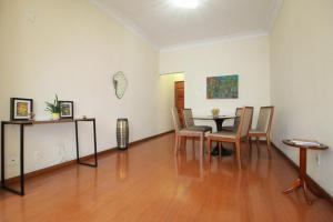 Conforto em Copacabana perto da praia, metro, bares, mercados e restaurantes