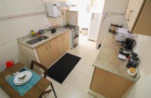 Conforto em Copacabana perto da praia, metro, bares, mercados e restaurantes