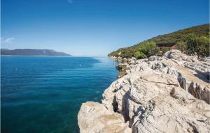 1 Bedroom Lovely Apartment In Komarna 