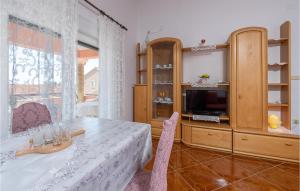 Amazing Apartment In Betiga With Wifi 