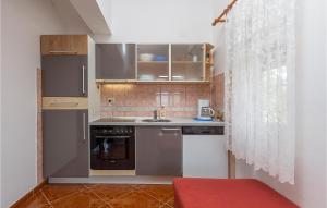 Amazing Apartment In Betiga With Wifi 