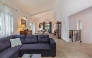 Amazing Home In Visnjan With Sauna