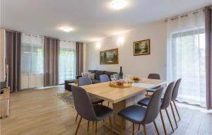4 Bedroom Gorgeous Home In Katun Lindarski 