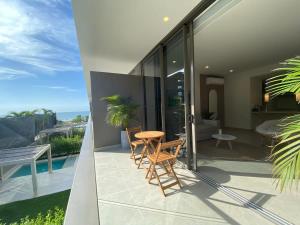 Lively 1BR with Balcony in Cartagena