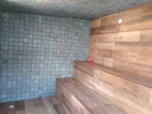 Praia das Toninhas Ubatuba Ap novo e mobiliado Condomínio com Piscina