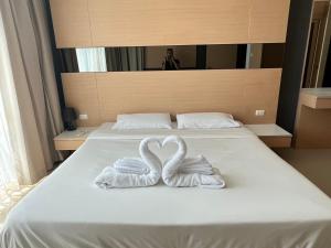 Royal Kamala - 1 separated bedroom Condo