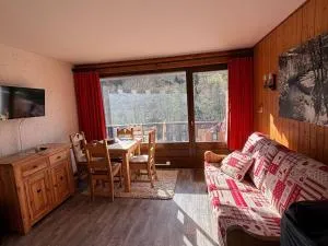 Studio cosy proche des pistes avec parking - FR-1-692-105