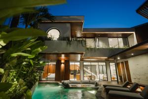 Lux Seis D 4BR Canggu - Free trf and security 24 h