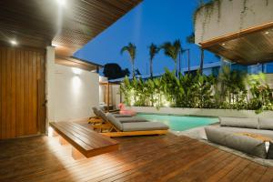 Lux Seis D 4BR Canggu - Free trf and security 24 h