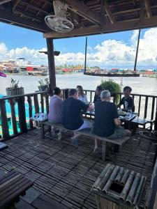 ST 63 Home Stay & Tour Kampong Khleang