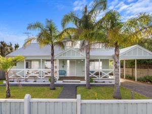 Seaside Escape, Cowes