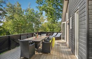 Cozy Home In Børkop With Wifi