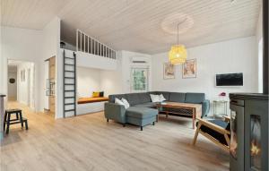 Awesome Home In Højslev With Sauna