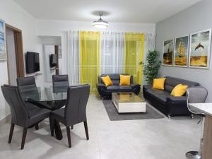 Boca del Mar III, apartamento 706A