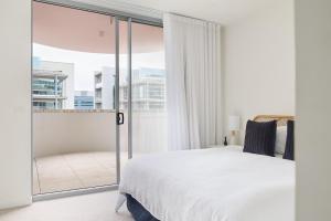 Portside on Honeysuckle